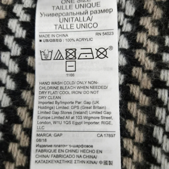 GAP Oversized Wrap Scarf Rectangle Black Cozy Chevron Knit Fringe Hem - Picture 7 of 8